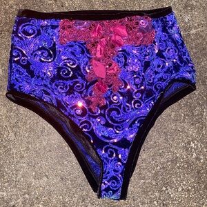 Rave Booty Shorts 🌟